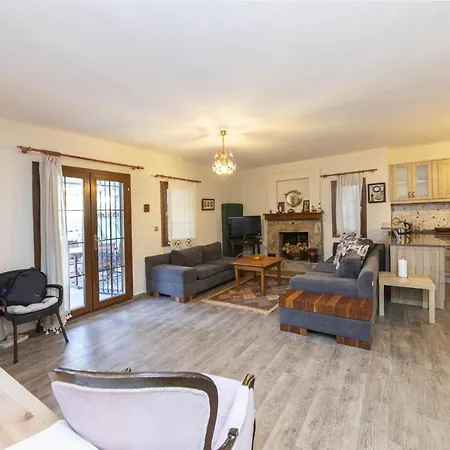 Separate With Garden And Terrace In Bodrum غومْبيت
