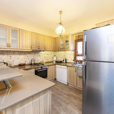 Separate With Garden And Terrace In Bodrum فيلة *